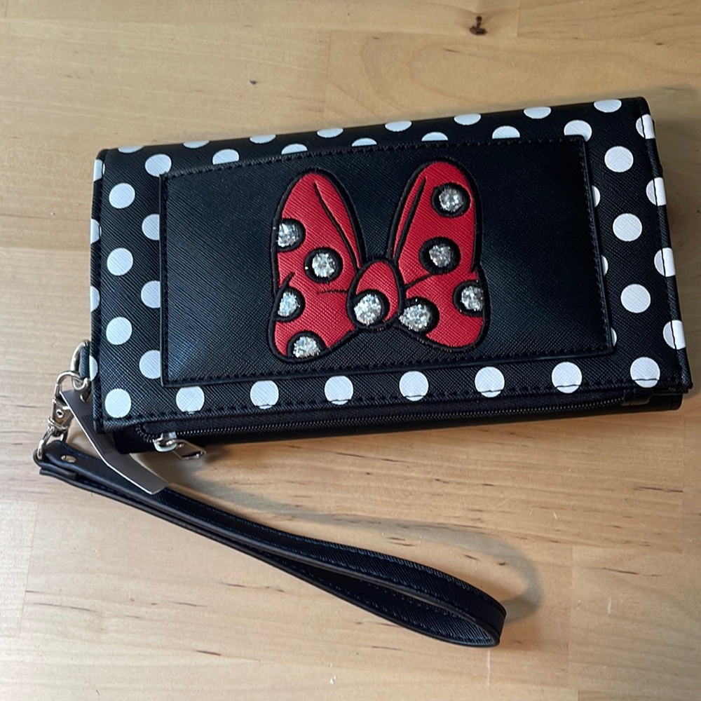 Disney Minnie Mouse Polka dot bow clutch wallet